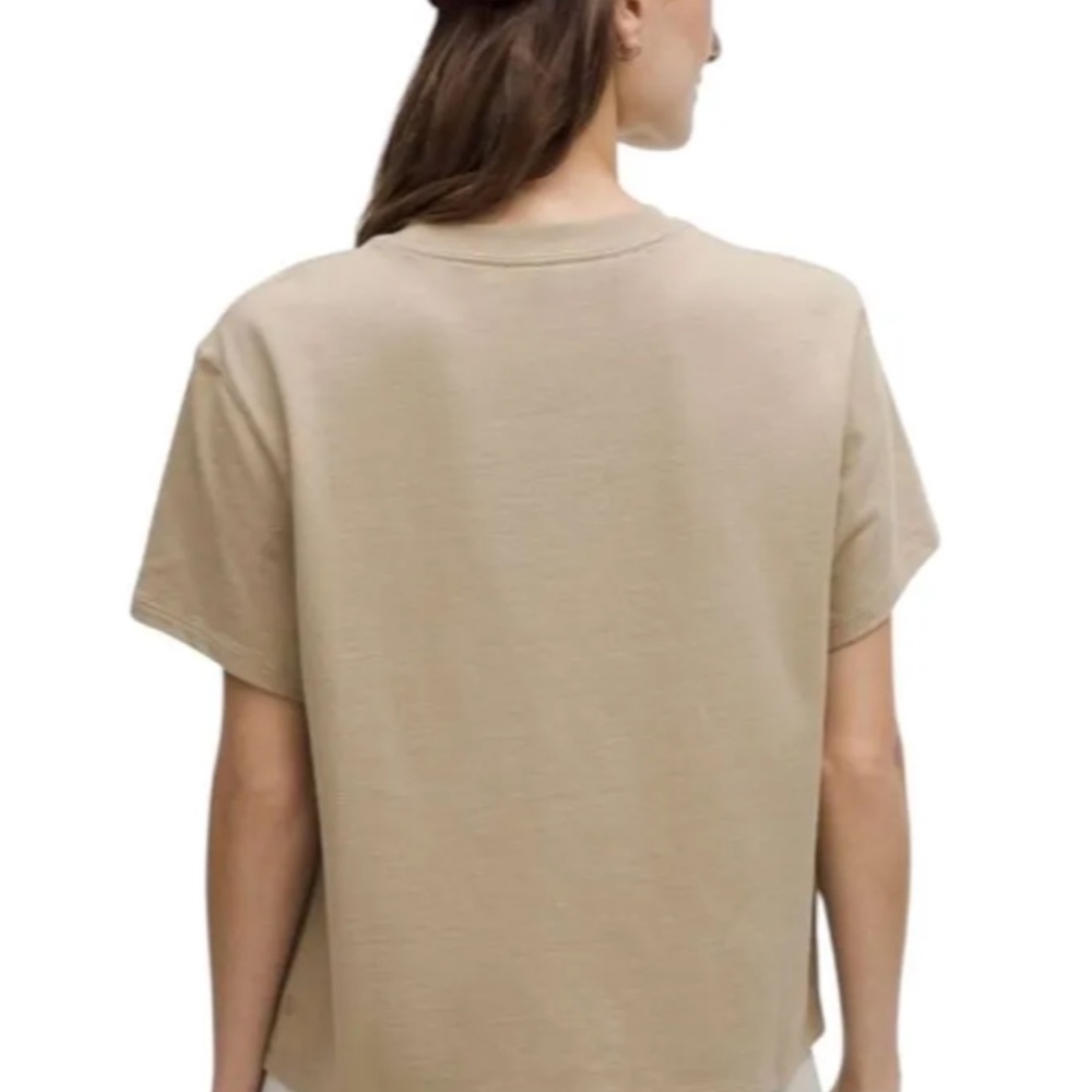 Lululemon Relaxed Fit Cotton Jersey T-Shirt *Graphic (Size 4) in Sheer Oak - Picture 2 of 8